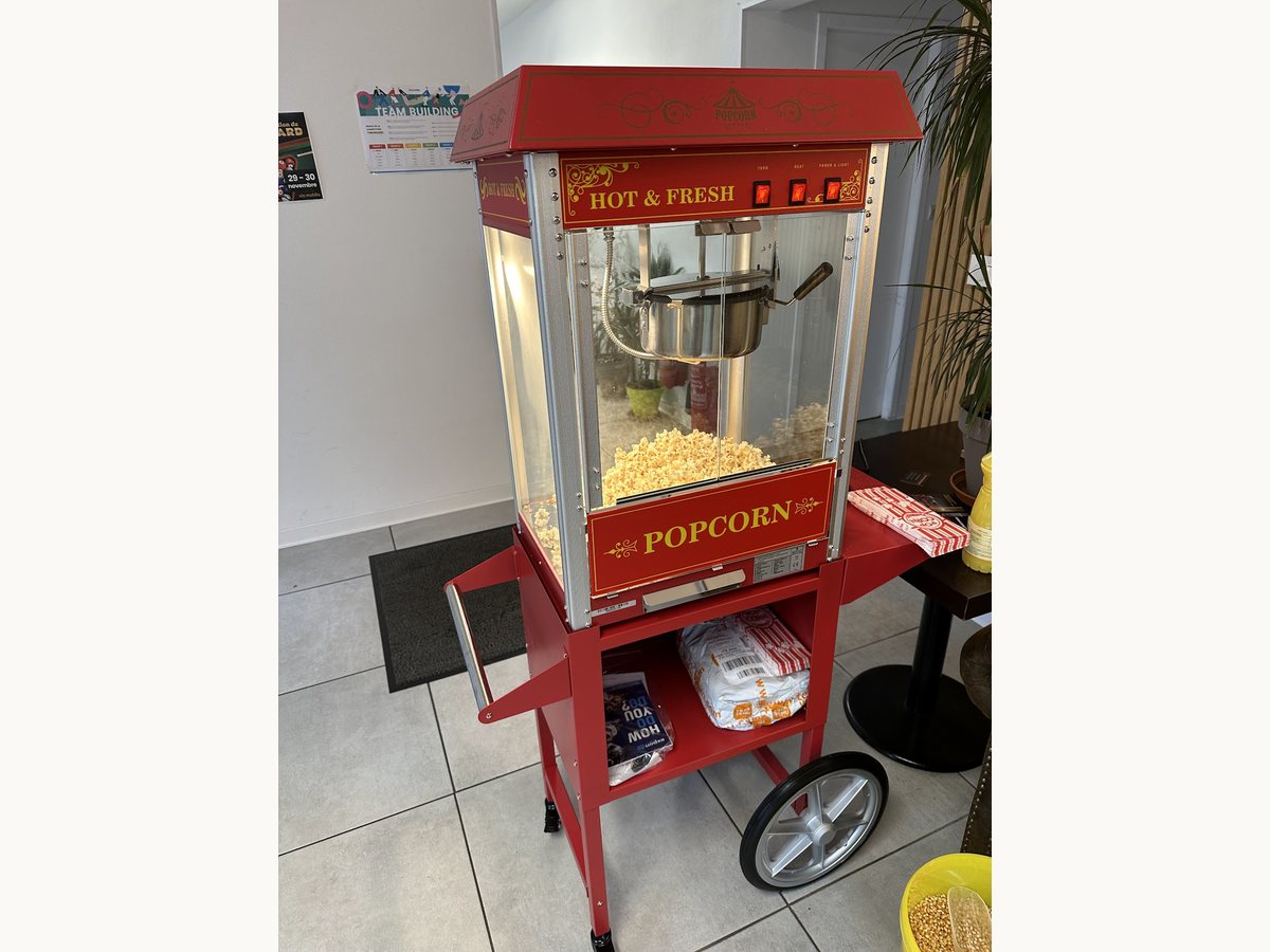 MACHINE À POP-CORN